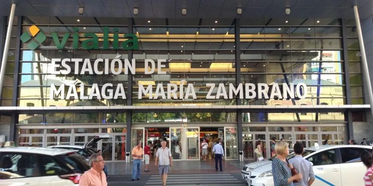 Apartment Plaza De La Solidaridad 말라가